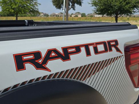 Used 2024 Ford F150 Raptor AWD/4WD image 11
