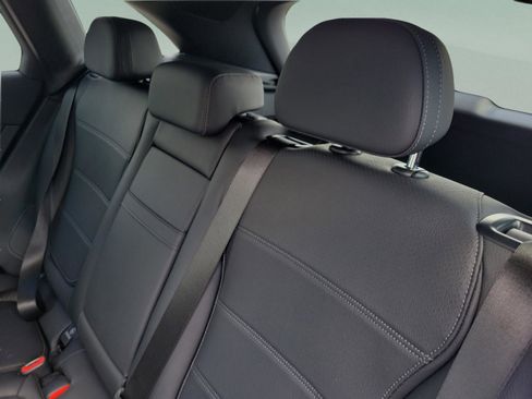 Certified 2026 Mercedes-Benz GLC 300 4MATIC image 9