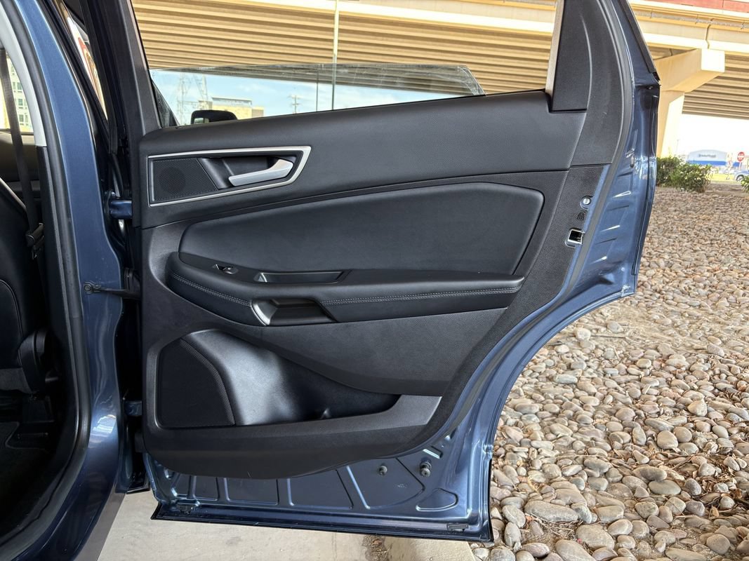 Used 2019 Ford Edge SEL w/ Equipment Group 201A FWD image 28
