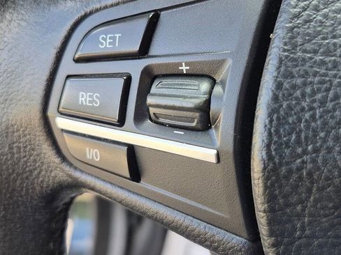 Used 2012 BMW 528i xDrive Sedan AWD/4WD image 41