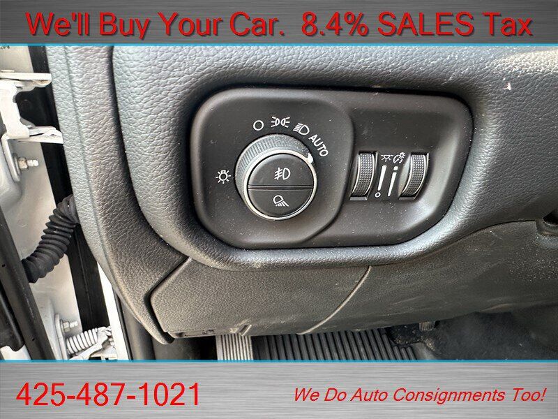 Used 2020 RAM 2500 Big Horn w/ Night Edition AWD/4WD image 29