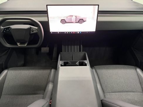 Used 2025 Tesla Cybertruck 2WD Crew Cab image 52