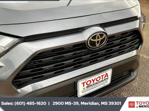 Used 2024 Toyota RAV4 XLE image 20