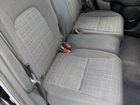 Used 2023 Honda HR-V LX image 9