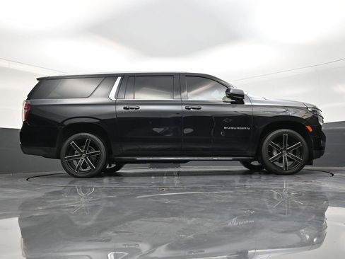 Used 2023 Chevrolet Suburban LT w/ LT Signature Package image 25