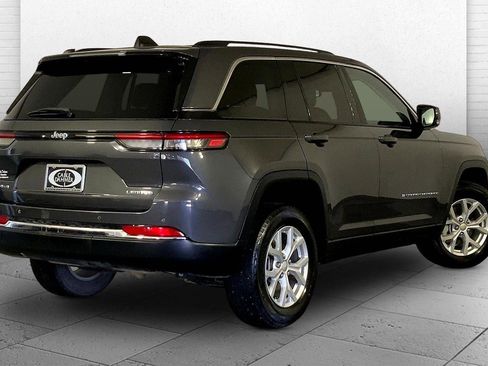 Used 2023 Jeep Grand Cherokee Limited AWD/4WD image 13