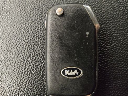 Used 2020 Kia Forte Sedan FWD image 32