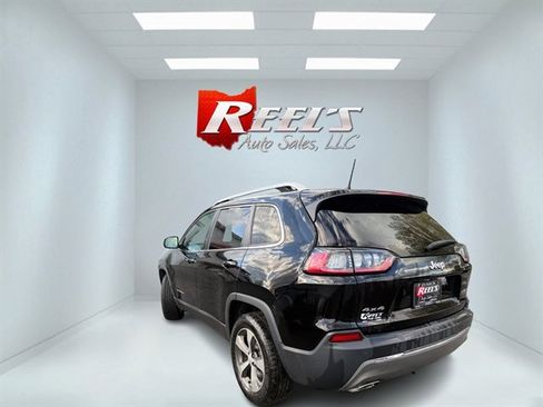 Used 2019 Jeep Cherokee Limited AWD/4WD image 35