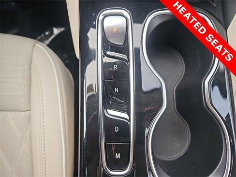 Used 2023 Buick Envision Avenir image 16