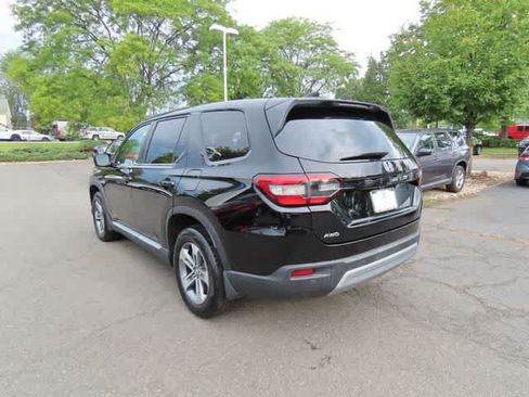 Used 2023 Honda Pilot EX-L image 4