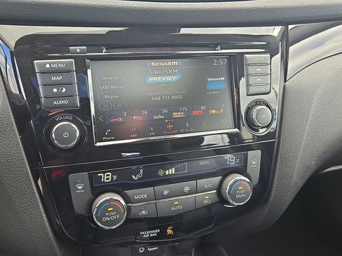 Used 2021 Nissan Rogue Sport SL w/ Premium Package AWD/4WD image 20
