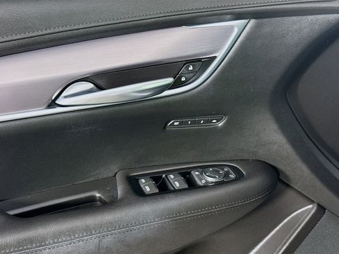 Used 2018 Cadillac XT5 Luxury image 24