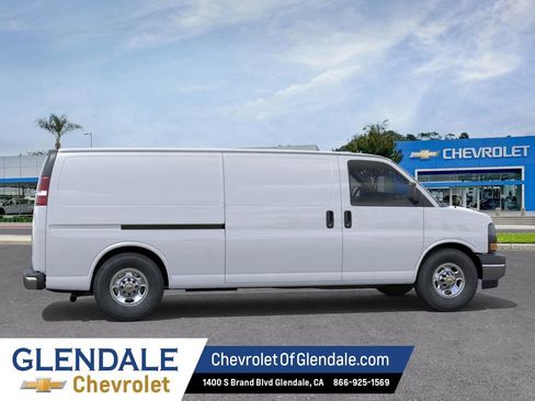 New 2026 Chevrolet Express 2500 Extended w/ Driver Convenience Package RWD image 5