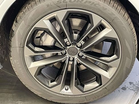 New 2026 Audi Q7 3.0T Premium Plus image 14