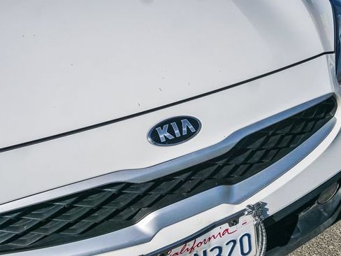 Used 2020 Kia Forte Sedan FWD image 4