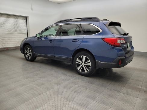 Used 2019 Subaru Outback 2.5i Limited w/ Popular Package #2 image 3