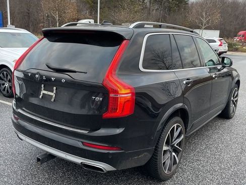 Used 2018 Volvo XC90 T8 Momentum w/ Convenience Package image 4