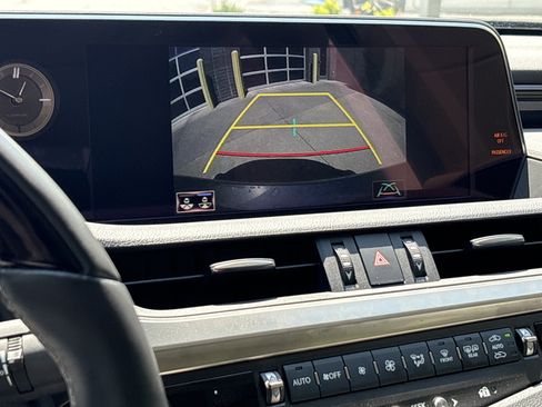 Certified 2021 Lexus ES 350 w/ Premium Package FWD image 25