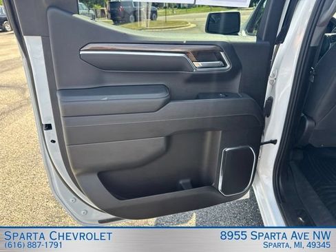 Used 2023 Chevrolet Silverado 1500 LT AWD/4WD image 34