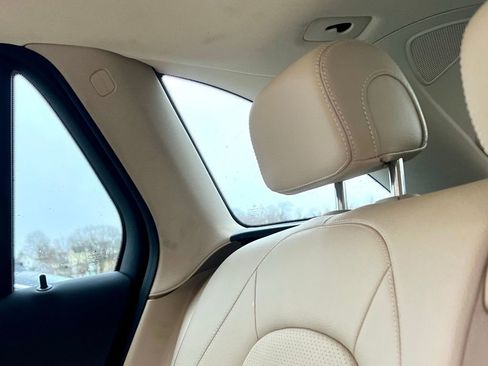 Certified 2022 Mercedes-Benz GLC 300 4MATIC image 19