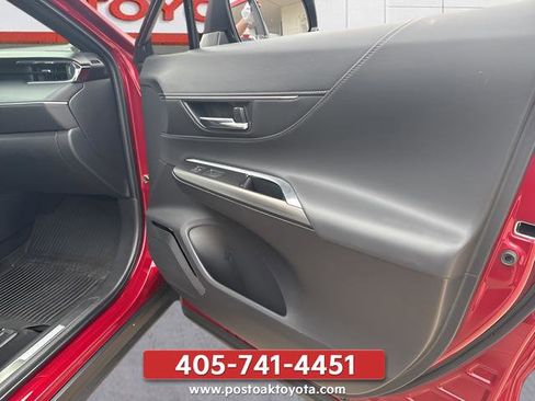 Used 2024 Toyota Venza Limited AWD/4WD image 16