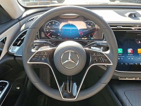 Used 2026 Mercedes-Benz E 350 4MATIC Sedan image 18