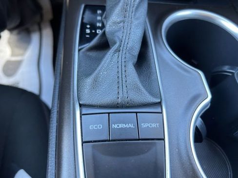 Used 2024 Toyota Camry LE image 30