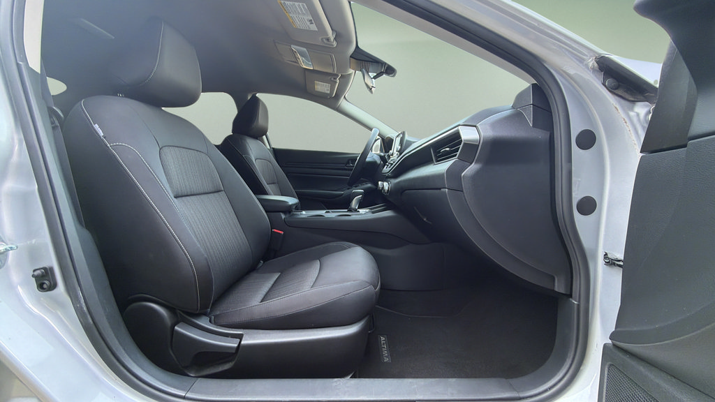 Certified 2024 Nissan Altima 2.5 S FWD image 11