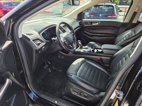 Used 2018 Ford Edge SEL w/ Equipment Group 201A FWD image 4