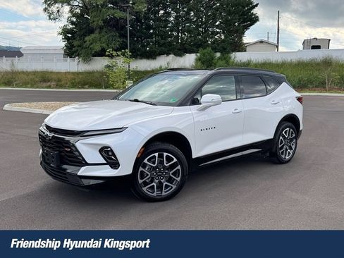 Used 2025 Chevrolet Blazer RS w/ LPO, Floor Liner Package AWD/4WD image 1