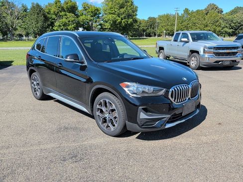 Used 2022 BMW X1 xDrive28i AWD/4WD image 1
