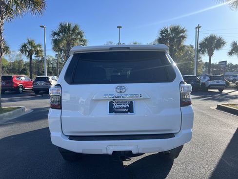 Used 2023 Toyota 4Runner SR5 Premium w/ Moonroof Package image 9