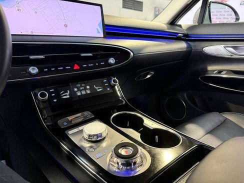 Used 2026 Genesis GV70 2.5T image 17