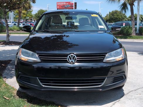 Used 2014 Volkswagen Jetta SE FWD image 3