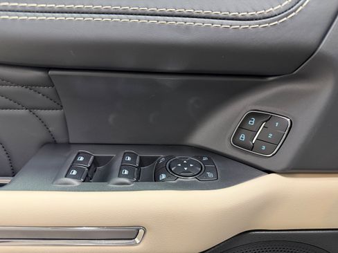 Certified 2024 Ford Expedition Max Platinum AWD/4WD image 15