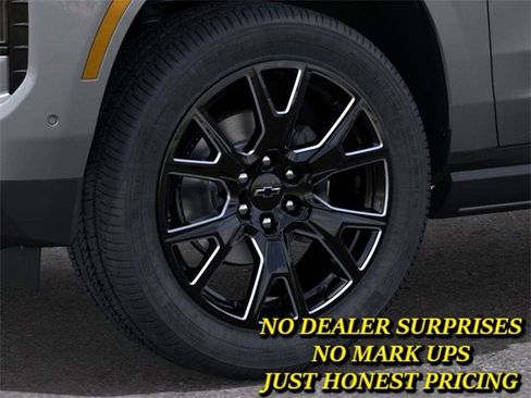 New 2026 Chevrolet Tahoe High Country w/ LPO, Illumination Package image 9