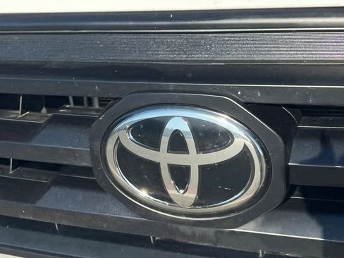 Used 2023 Toyota Tacoma SR AWD/4WD image 13