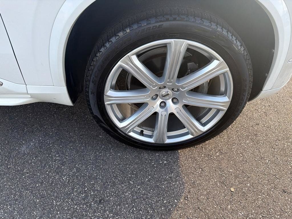 Used 2017 Volvo XC90 T6 Inscription w/ Vision Package AWD/4WD image 40