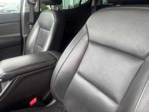 Used 2020 GMC Acadia SLT FWD image 10