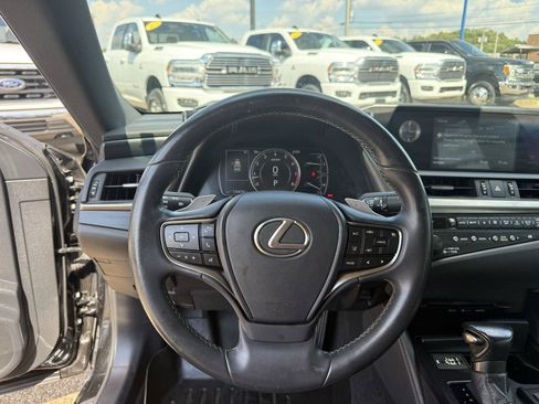 Used 2020 Lexus ES 350 w/ Accessory Package 2 FWD image 10