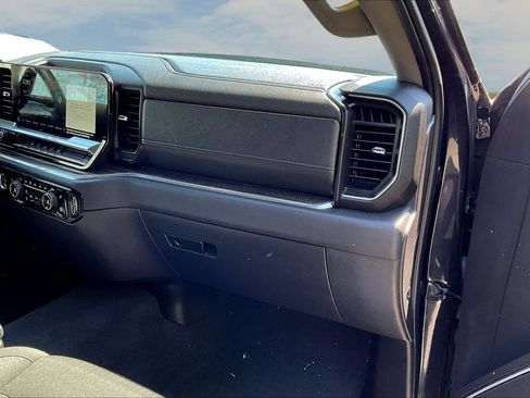 Used 2023 Chevrolet Silverado 1500 LT AWD/4WD image 18