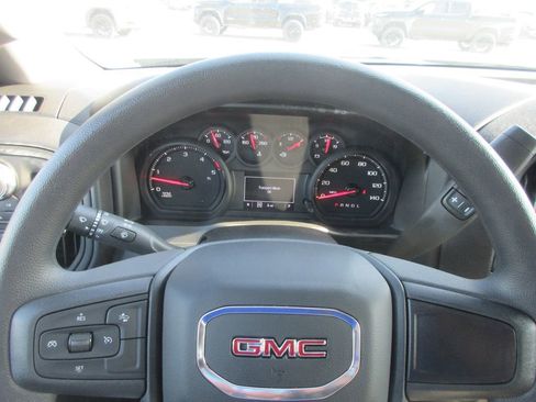 New 2026 GMC Sierra 2500 Pro AWD/4WD image 16