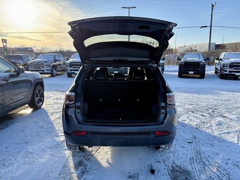 Certified 2023 Jeep Compass Latitude image 6