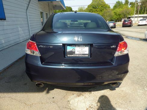 Used 2010 Honda Accord EX-L image 6
