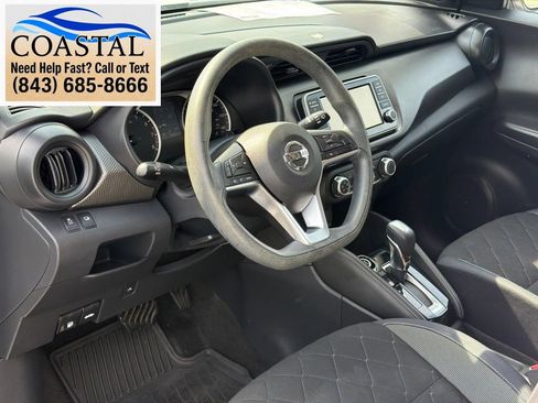 Used 2018 Nissan Kicks S w/ Exterior Package FWD image 4