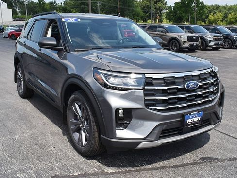 New 2026 Ford Explorer Active w/ Active Comfort Package AWD/4WD image 13