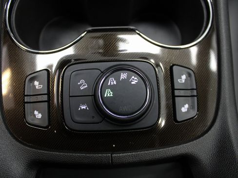 Used 2023 GMC Acadia AT4 image 46