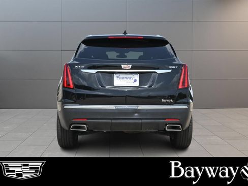 Certified 2025 Cadillac XT5 Luxury FWD image 7