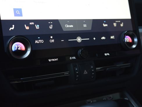 Used 2025 Lexus GX 550 AWD/4WD image 21