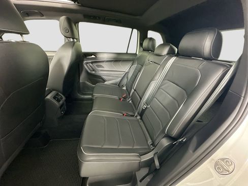 Certified 2023 Volkswagen Tiguan SEL R-Line image 26